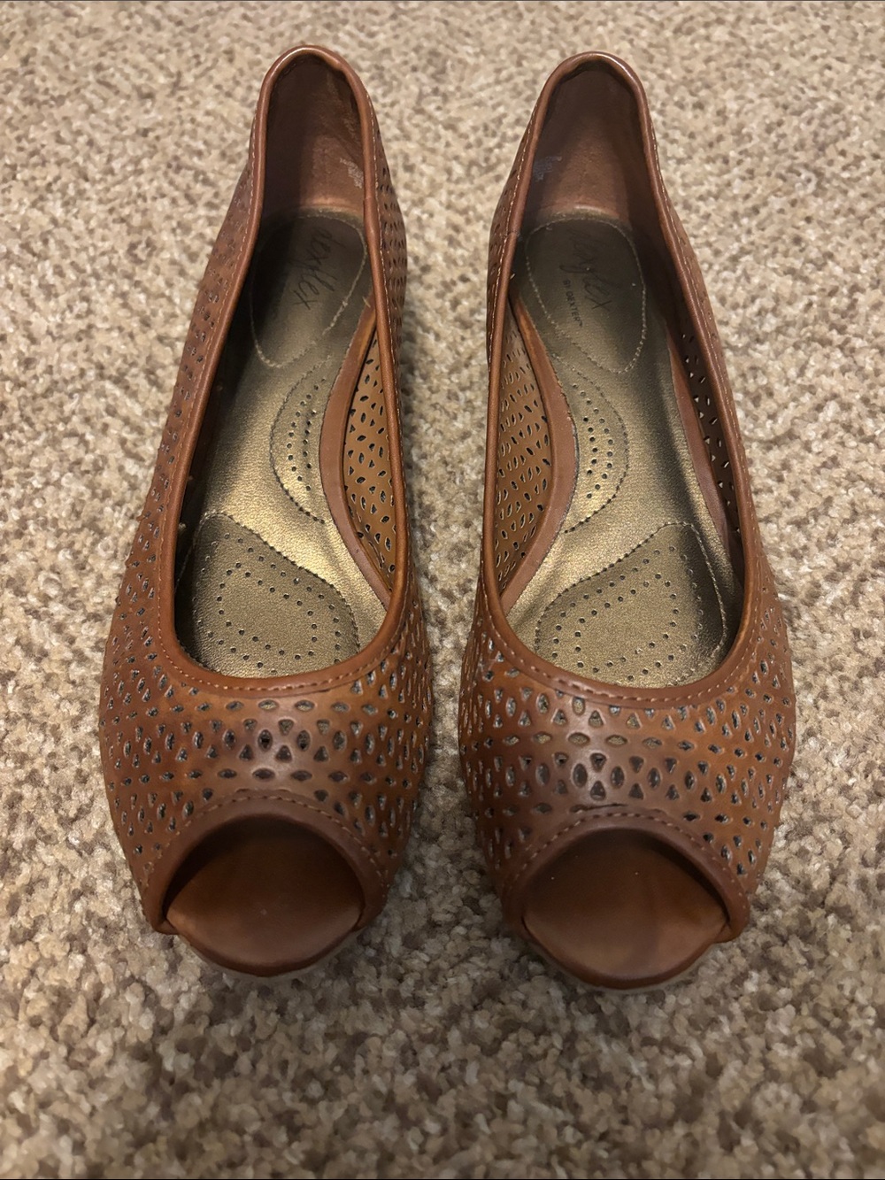dexflex comfort Brown Peep-Toe Laser-Cut Wedges